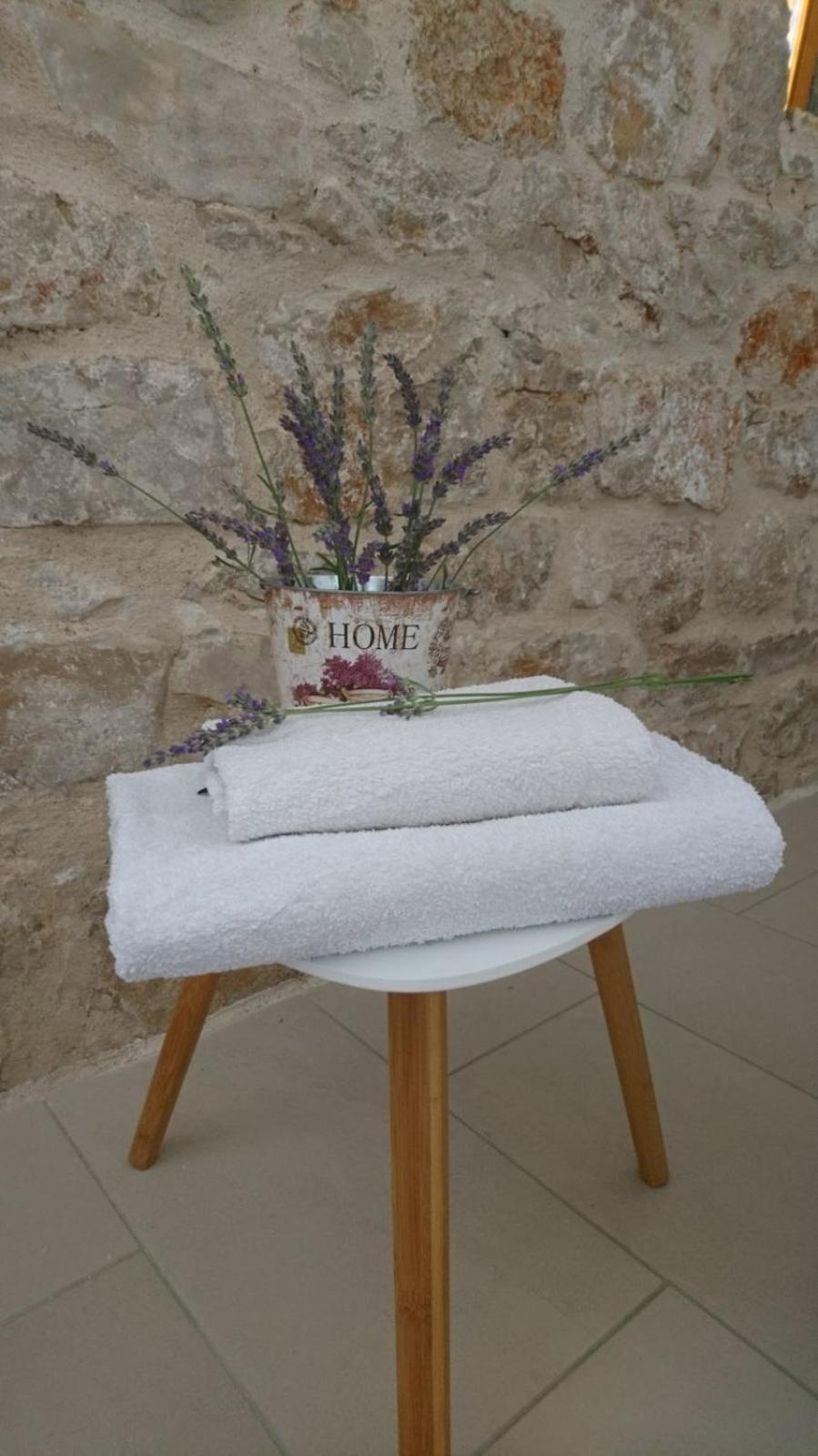 Apartment Vidacak Tisno Rom bilde